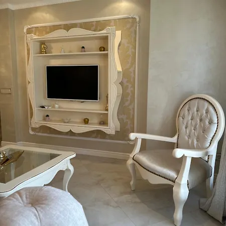 Yo Two - Lux With Parking Апартаменты