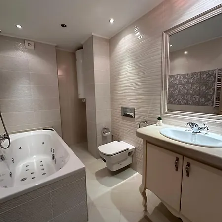 Апартамент Yo Two - Lux With Parking *