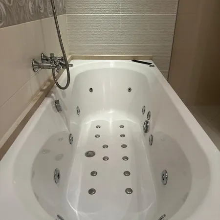 Апартаменты Yo Two - Lux With Parking