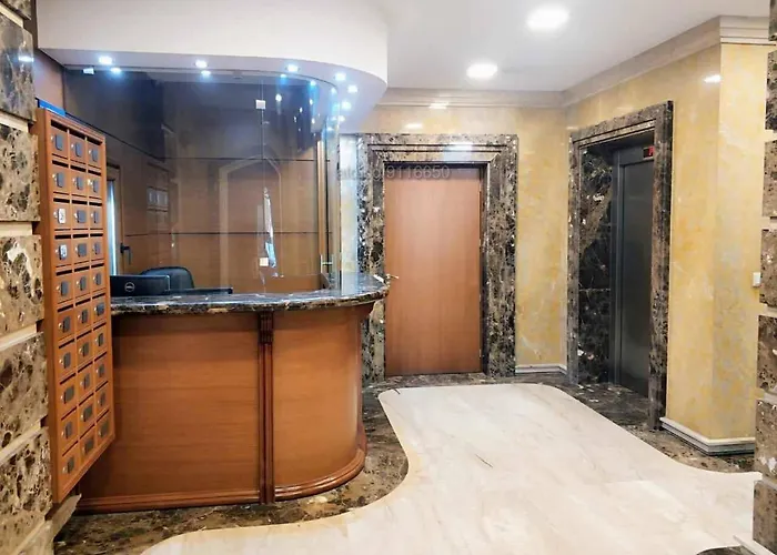 Yo Two - Lux With Parking