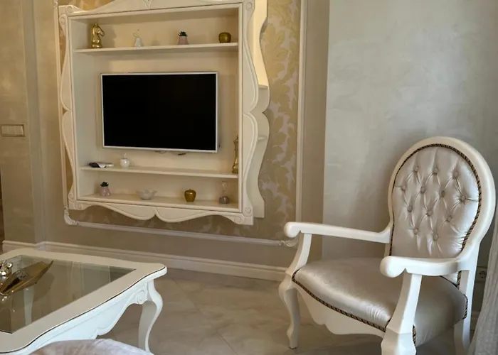 Yo Two - Lux With Parking Apartamento